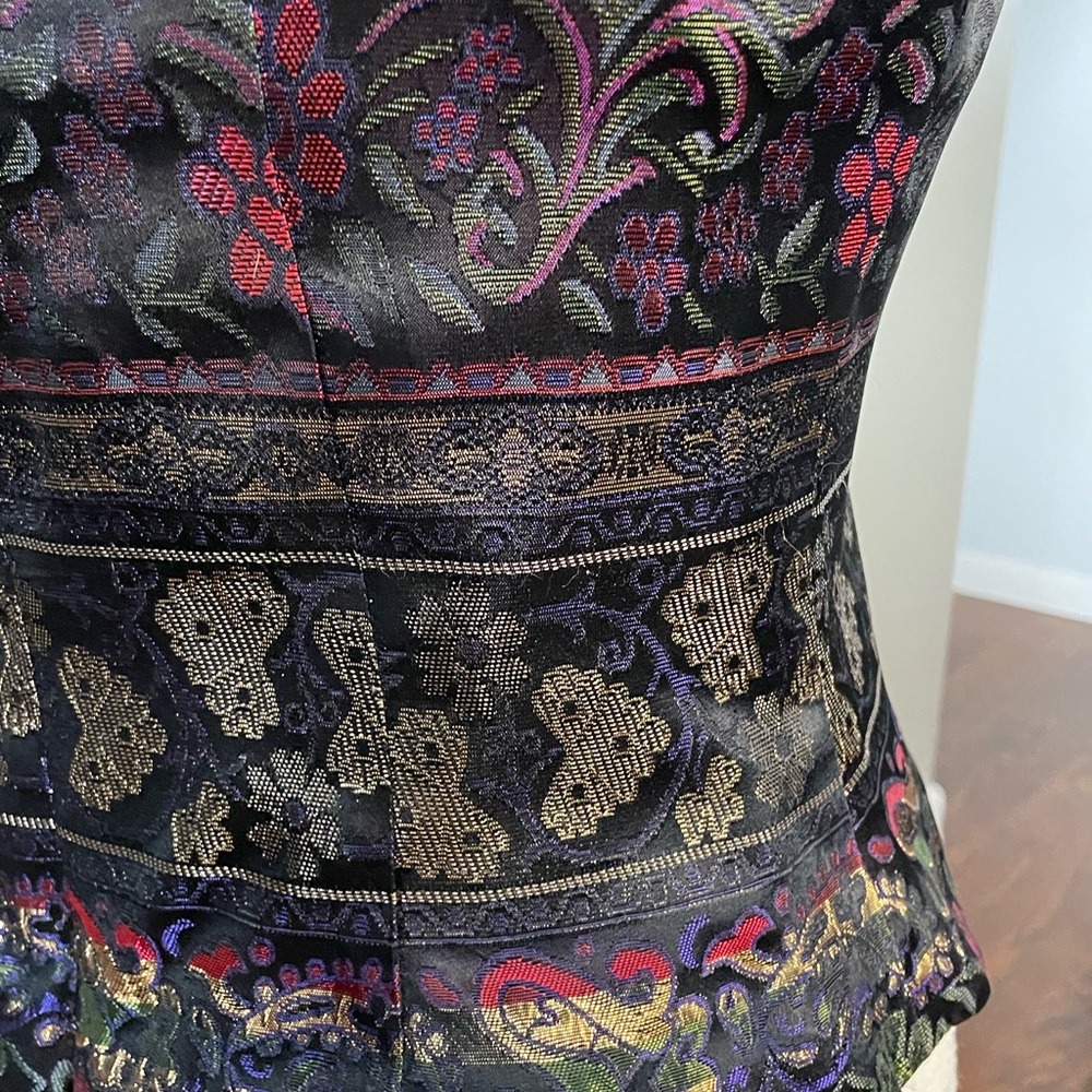Elegant J.R. Nites Black and Purple Brocade Women's Top - Picture 9 of 13